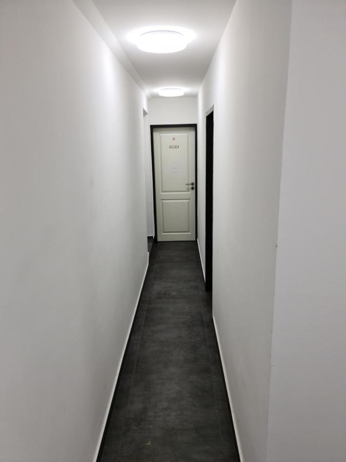 Shop 23 Bed & Breakfast Хамбург Екстериор снимка