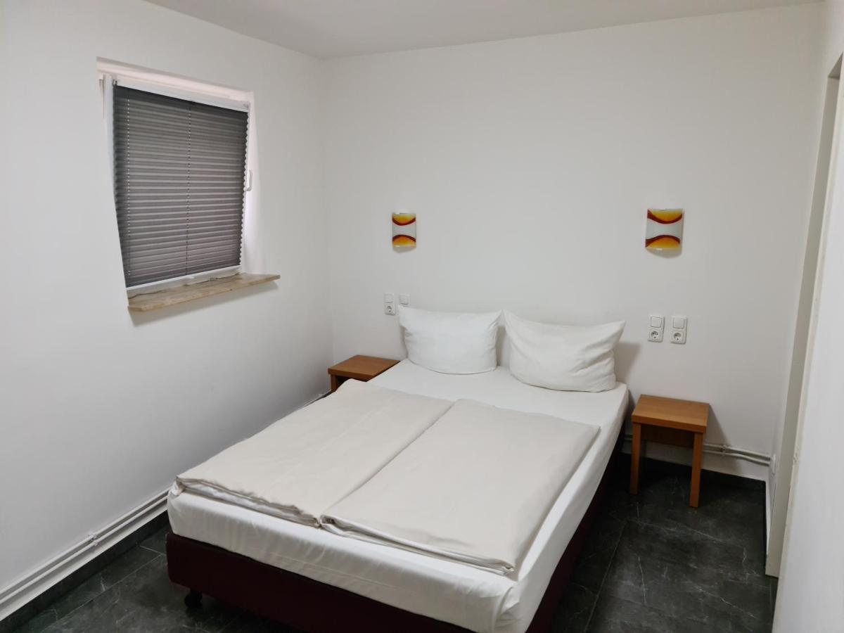 Shop 23 Bed & Breakfast Хамбург Екстериор снимка